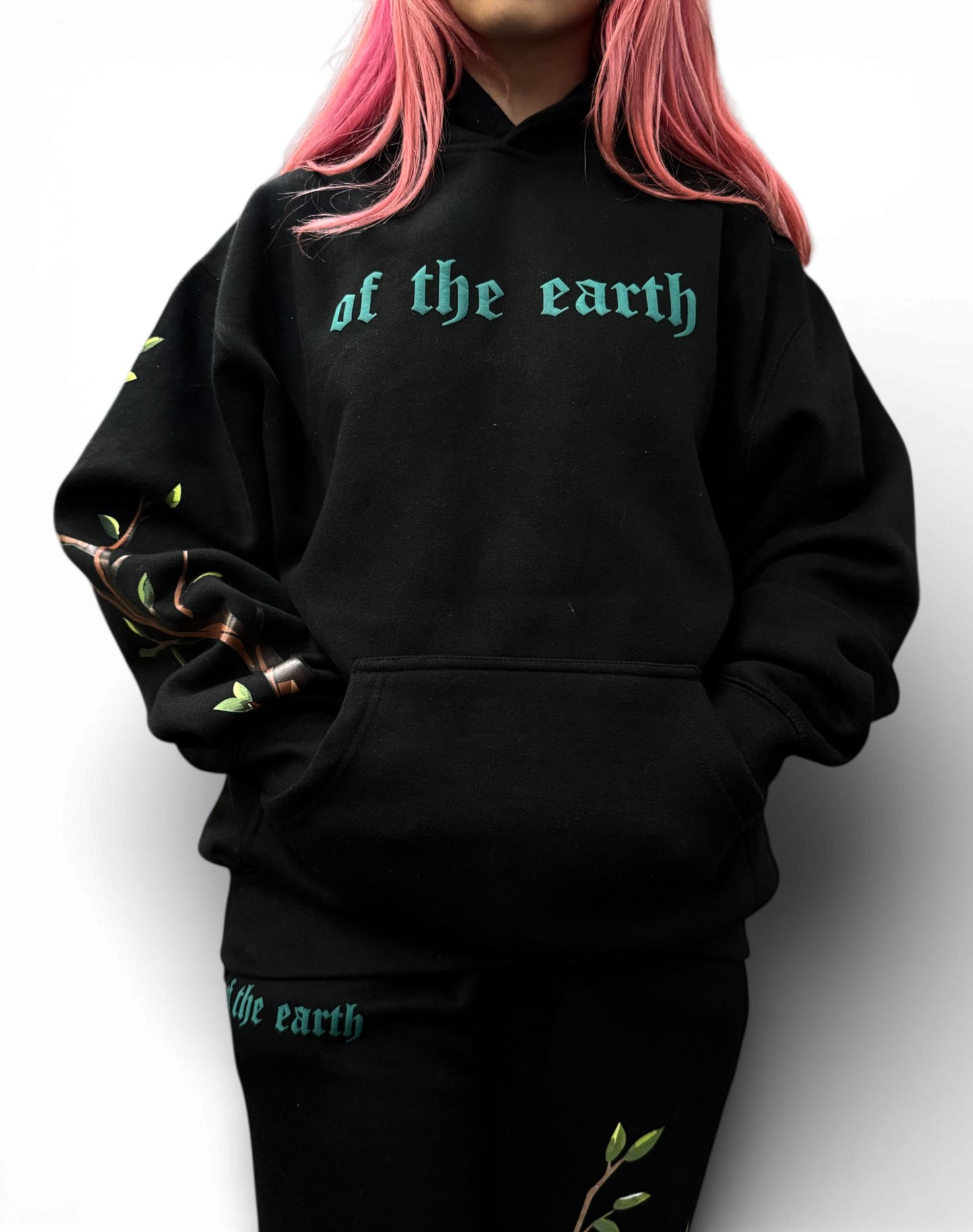 OF THE EARTH HOODIE - BLACK
